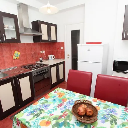 Dina Apartment