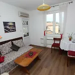 Dina
