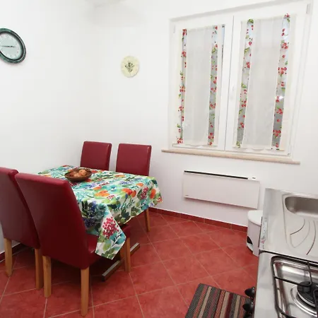 Apartman Dina