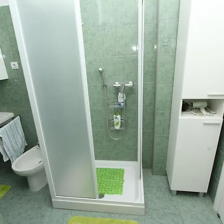 Apartman Dina